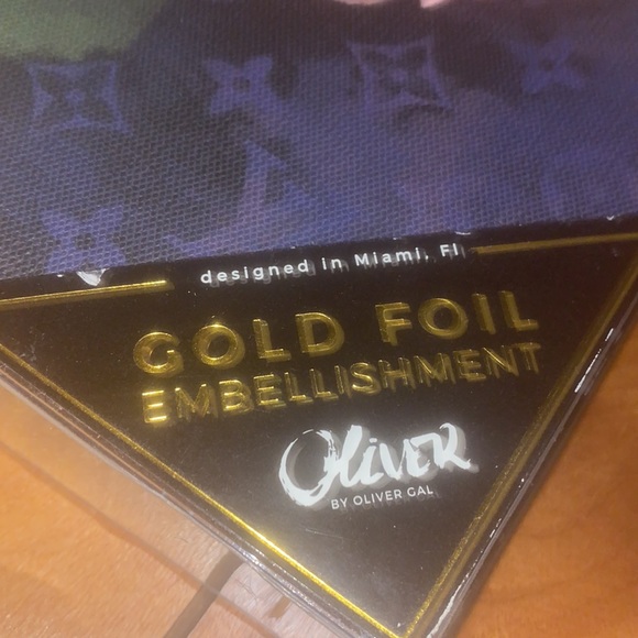 Oliver painting of pink roses with fashion embellishments in Gold foil - Picture 2 of 4